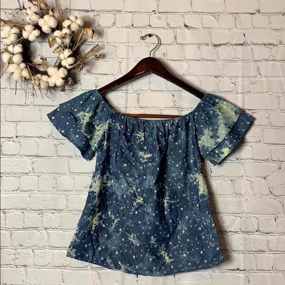 A3 Design | off the shoulder constellation top⭐️